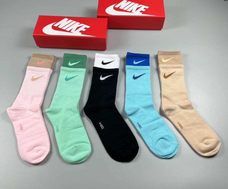 Nike socks 35
